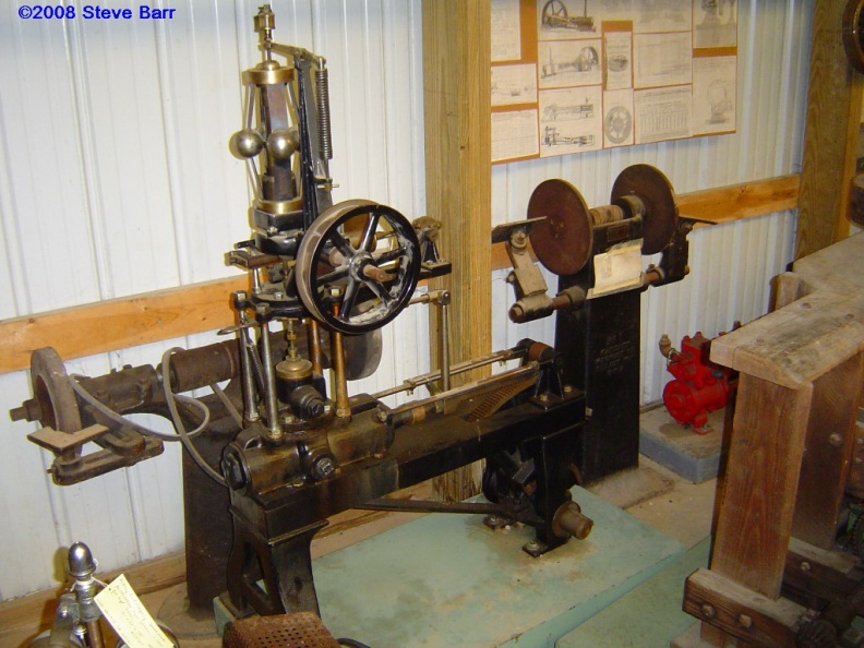 A turbine water wheel governor at the Rock River Museum.jpg